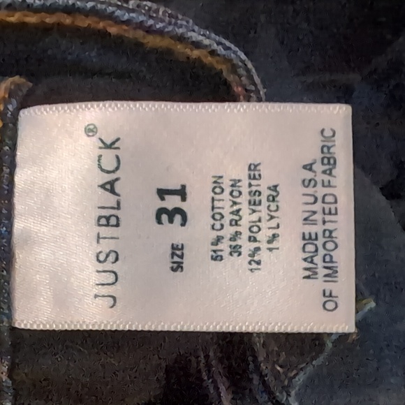 Woman's jeans - Picture 8 of 8